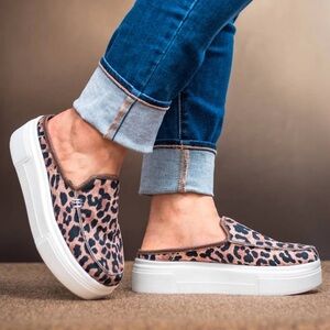 BOHO BOUTIQUE 7 Emily Leopard Print Slip-On Platform Sneakers BNIB